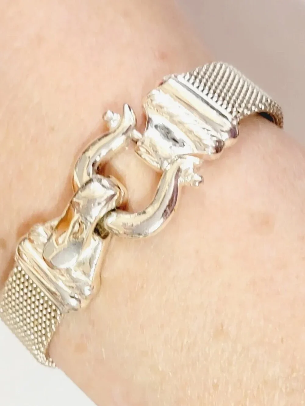 Silver-tone Mesh Buckle Bracelet sbr-65